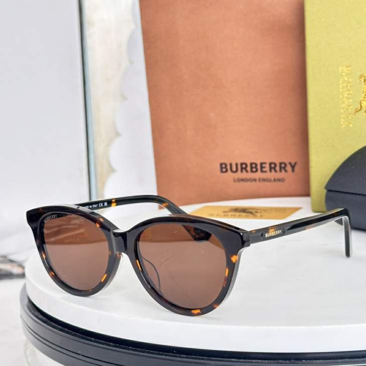 Picture of Burberry Sunglasses _SKUfw76771965fw